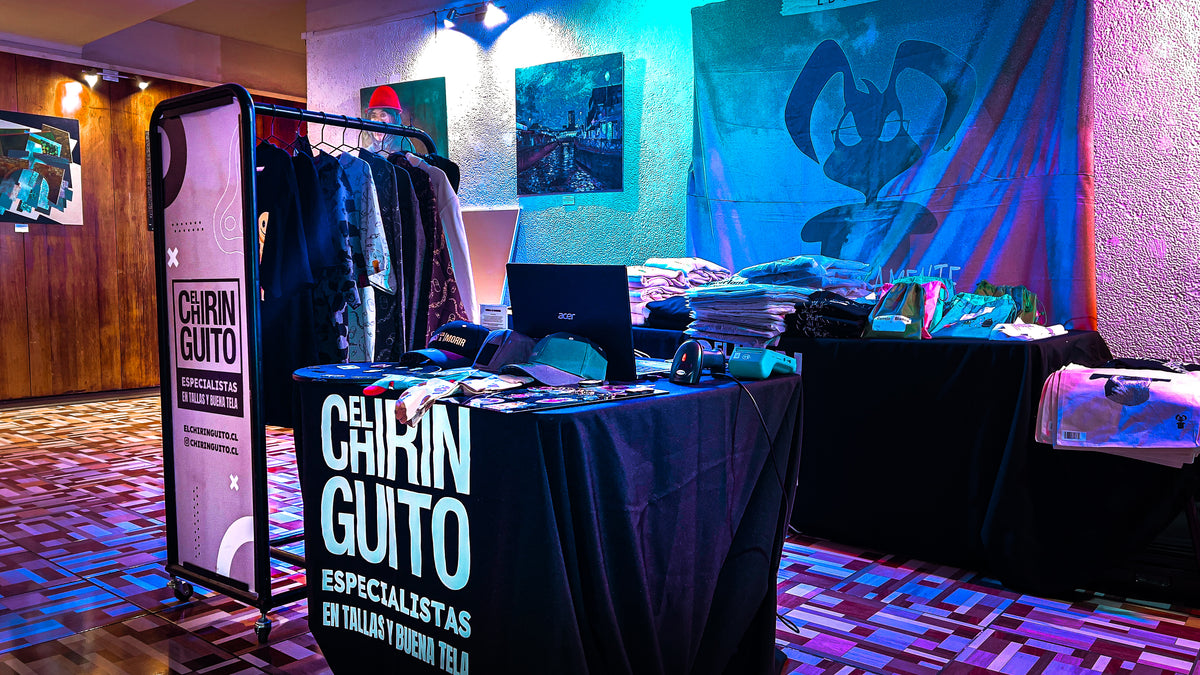 Stand de merchandising de El Chiringuito en un evento