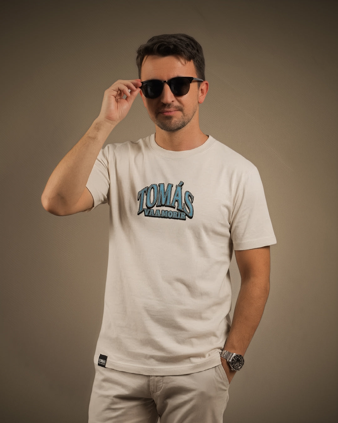 POLERA TVM RETRO CREMA
